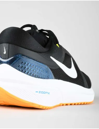 NIKE AIR ZOOM VOMERO 16