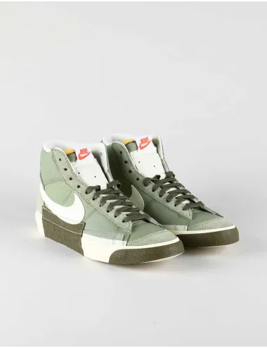 NIKE BLAZER MID PRO CLUB