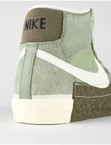 NIKE BLAZER MID PRO CLUB