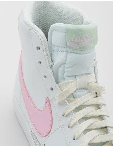 NIKE BLAZER DA4086