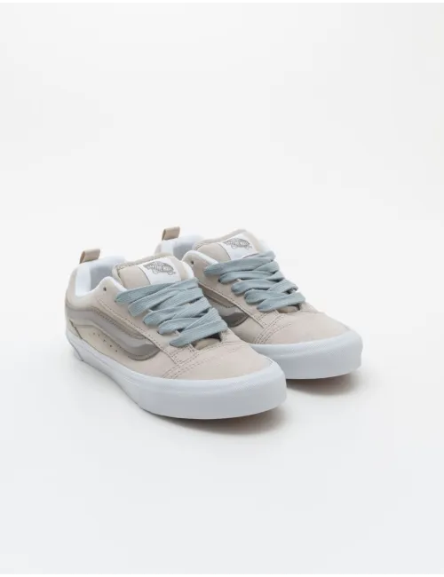 VANS KNU SKOOL