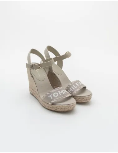 TOMMY HILFILGER  SEASONAL WEBBING WEDGE