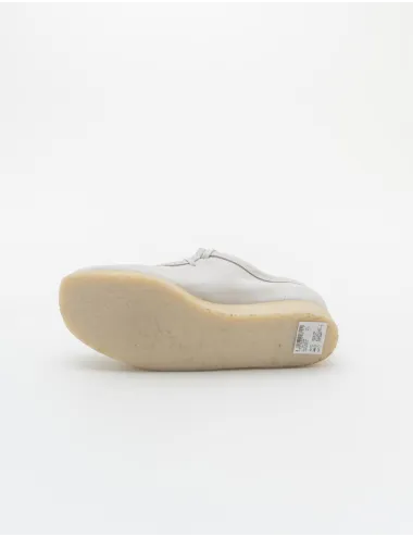 CLARKS   WALLABEE WHITE NUBUCK