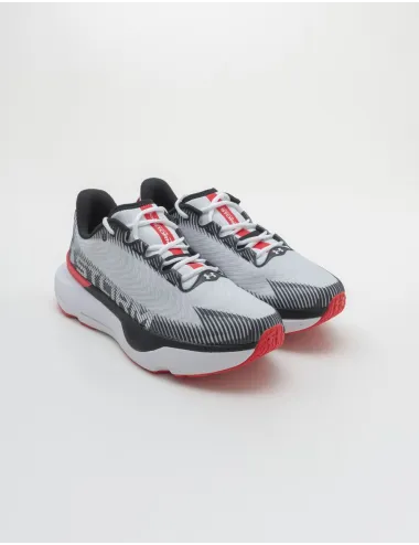 UNDER ARMOUR UA INFINITE PRO STORM  