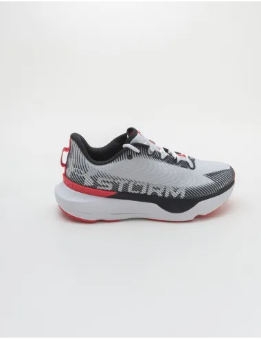 UNDER ARMOUR UA INFINITE PRO STORM  