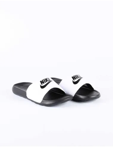 NIKE VICTORI ONE SLIDE