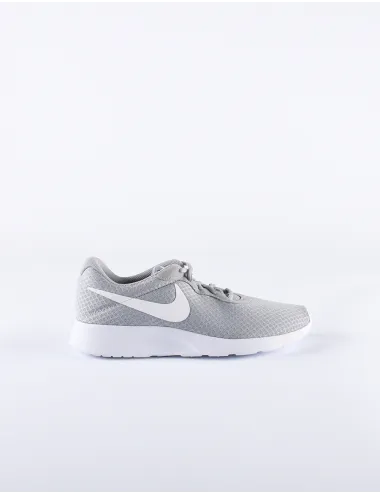 NIKE TANJUN