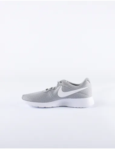 NIKE TANJUN